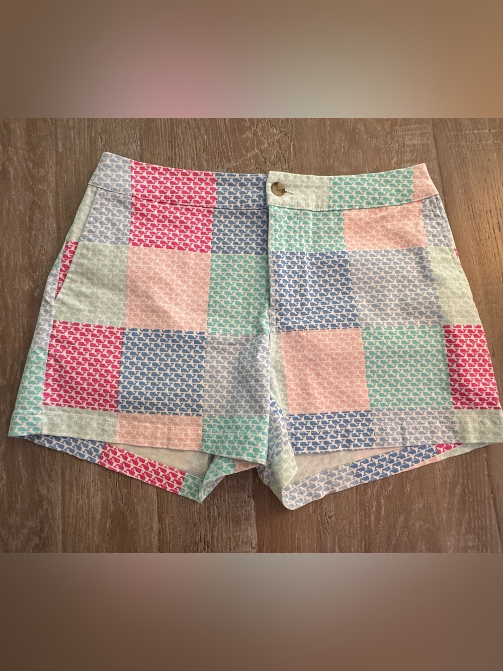 Size 4 (fits like 6) vineyard vines for target shorts
